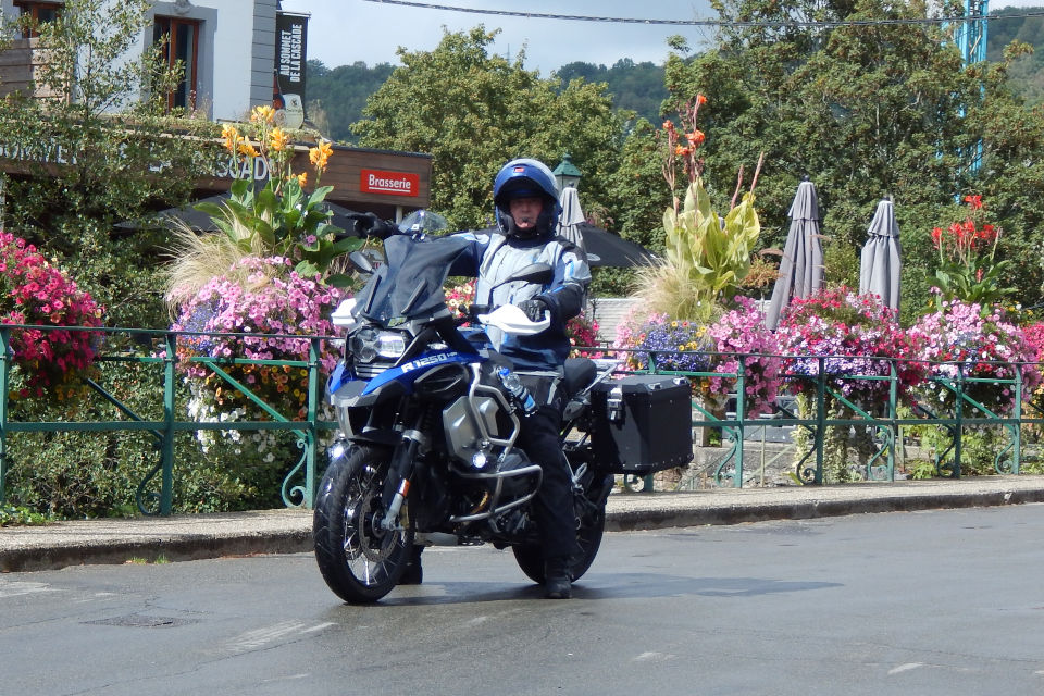 Motorrijbewijspoint Culemborg examengarantie AVB en AVD